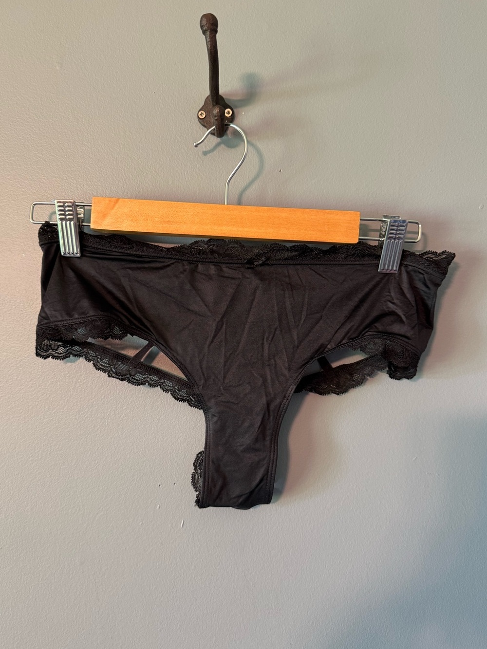 Victoria’s Secret Open Back Cutout Cheeky Panties / Strappy lingerie